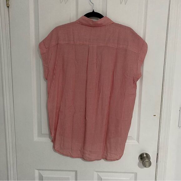 Jones New York Signature Red Striped Coastal Short Sleeve Button Down Medium - Picture 2 of 4